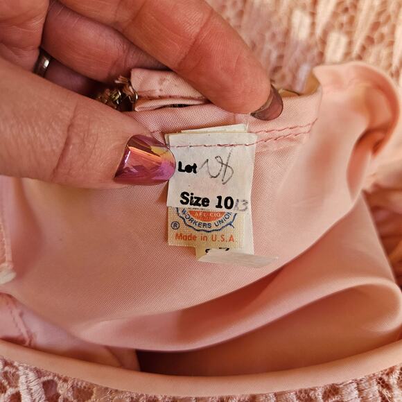 Vintage Union Made Pink Midi Dress Size 10 Layered Tiered Lace Romantic Feminine - Picture 5 of 8